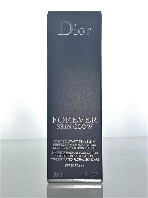 Christian Dior Forever Skin Glow 24H Wear Radiant Foundation 25W Warm/Glow SPF 20, 1.0 Ounce