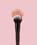 E.L.F. Flawless Face Brush, Vegan Makeup Tool for Flawlessly Contouring & Defining with Powder, Blush & Bronzer, Made with Cruelty-Free Bristles