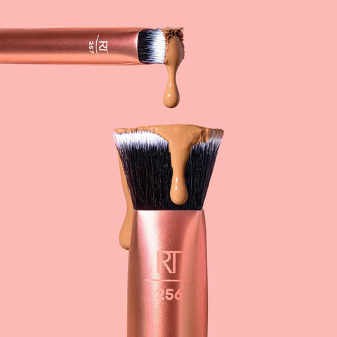 Real Techniques 4 Piece Face Base Makeup Brush Set, for Concealer, Foundation, Contour, & Setting Powder, Makeup Brushes for Blending & Buffing, & Sculpting, Travel Friendly, Gift Set, Cruelty-Free